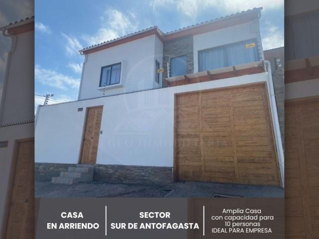 Casa en Arriendo en Antofagasta 4 dormitorios 3 baños