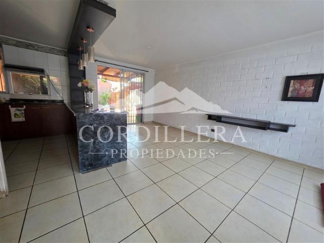 Casa en Arriendo en Barrantes 1 Poniente 1895, puente alto