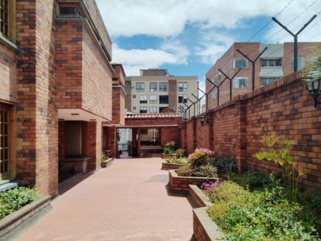 Casa En Arriendo En Bogota En Cedritos A388051