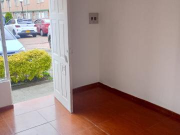 Casa En Arriendo En Bogota En El Tintal A225638