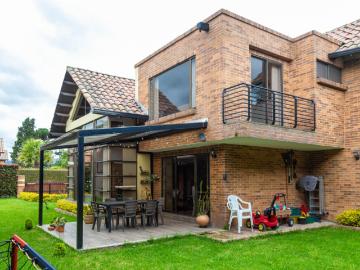 Casa EN ARRIENDO EN Bogotá EN El Chico 384706 $7.999.999