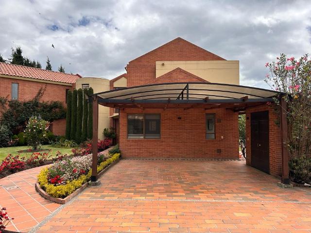Casa En Arriendo En Bogota En Guaymaral A374351