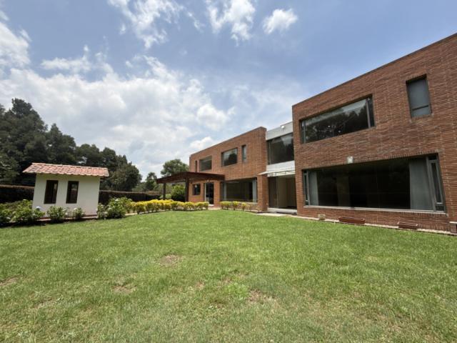 Casa En Arriendo En Bogota En Guaymaral A389532