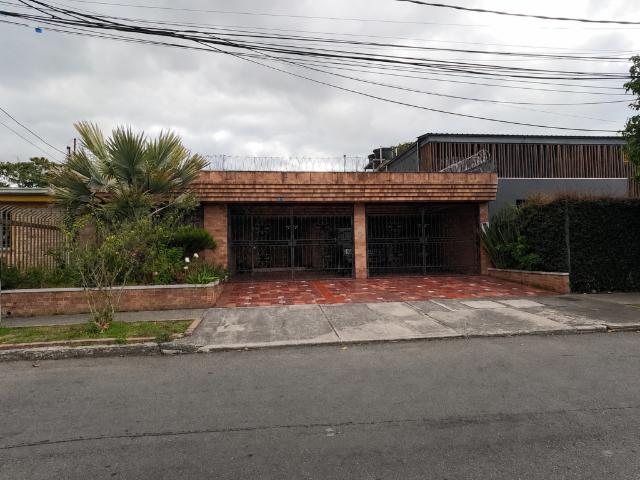 Casa En Arriendo En Bogota En Niza A404733