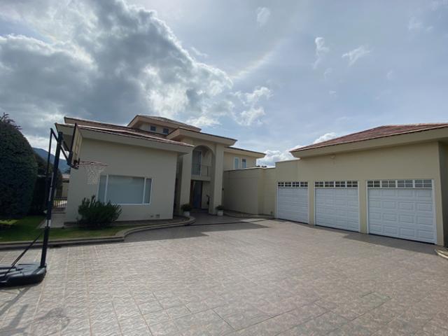 Casa En Arriendo En Bogota En San Simon A234647