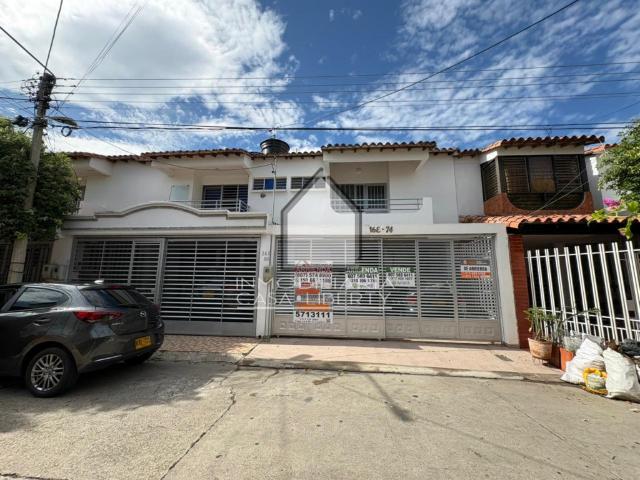 Casa En Arriendo En Cucuta En Av. Libertadores, Parques Residenciales Iii A416573