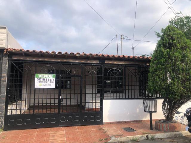 Casa EN ARRIENDO EN Cúcuta EN Prados Del Este 270602 $1.200.000