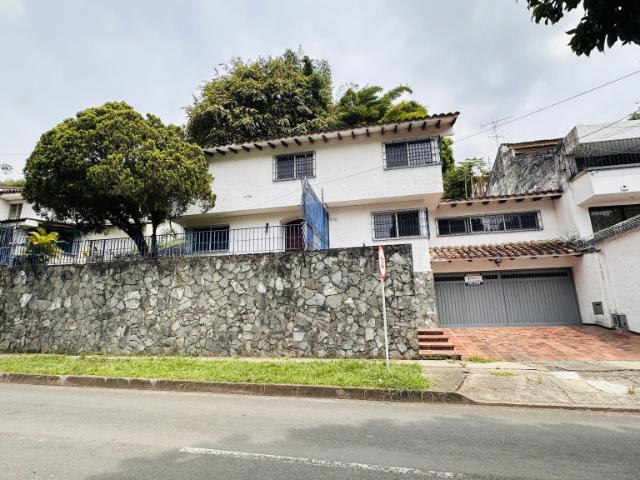Casa En Arriendo En Cali En Santa Rita A364412