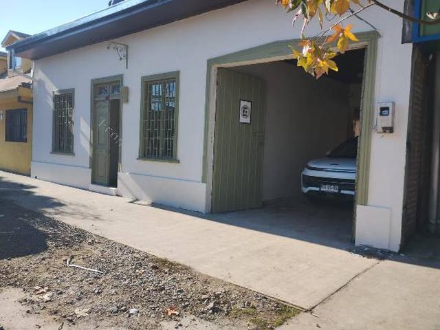 Casa en Arriendo en Calle Rodríguez, Centro de Curicó