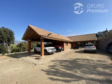 Casa en Arriendo en CAMINO ALTOVALSOL A LAS ROJAS / FRENTE A PARQUE ACUATICO LAS CURUNINAS