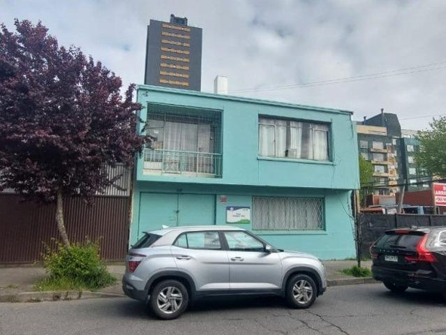 Casa en arriendo en casa comercial 130m2 3p 2b 2e calle cochrane, concepción