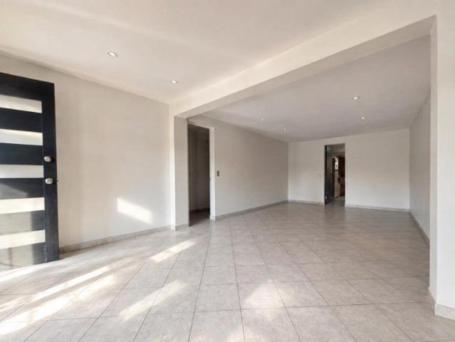 Casa en arriendo en casa arriendo 3d 2b, hamburgo, echeñique, ñuñoa