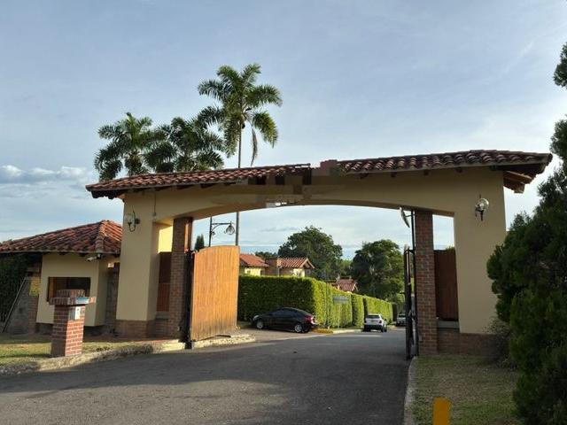 Casa en arriendo en Cerritos