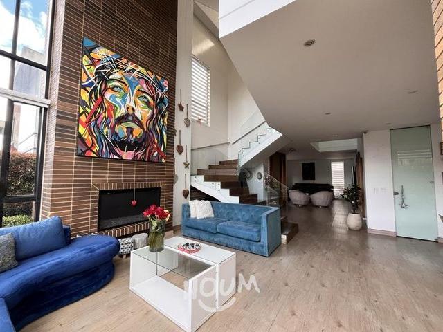 Casa en arriendo en Cerros De Suba
