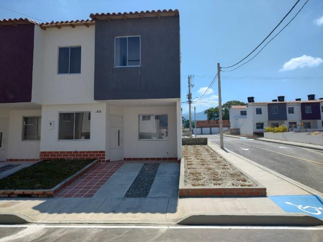 Casa En Arriendo En Chinacota En Chinacota Pueblo Paja A204020