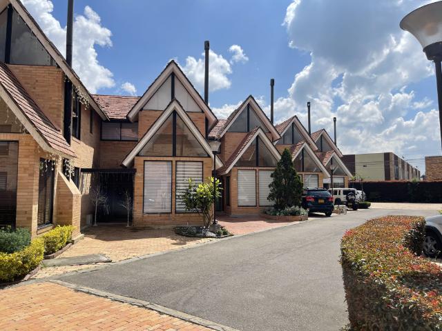Casa En Arriendo En Chia En Tiquiza A391708
