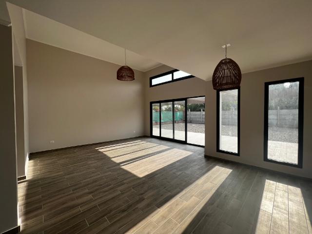 Casa en Arriendo en Cinco Oriente Huertos Familiares