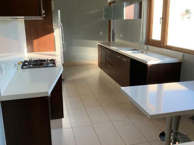 Casa en arriendo en Colina