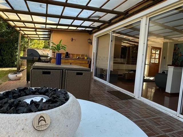 Casa en Arriendo en Condominio Santa Elena de Chicureo
