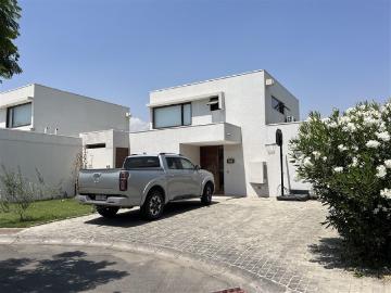 Casa en Arriendo en Condominio Taiquén I