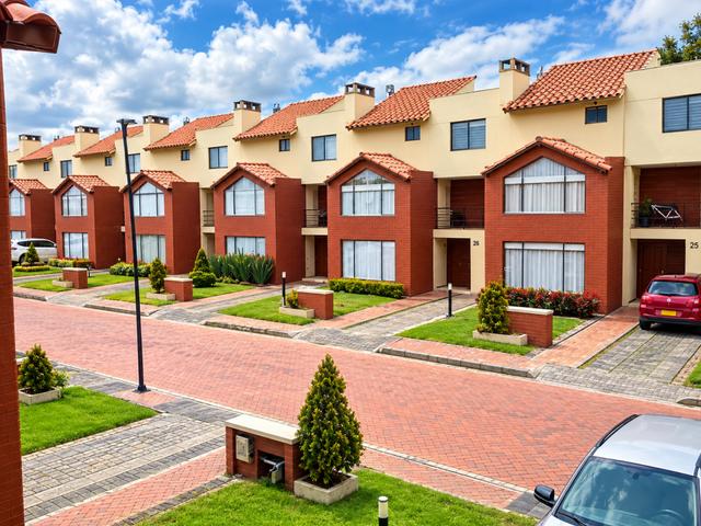 Casa en arriendo en Cota