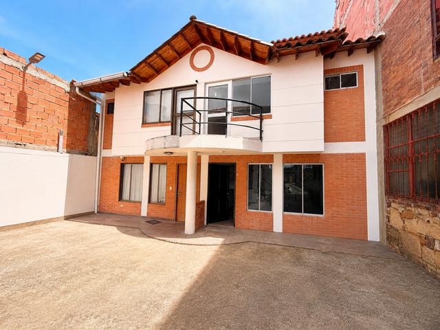 Casa en arriendo en Cota