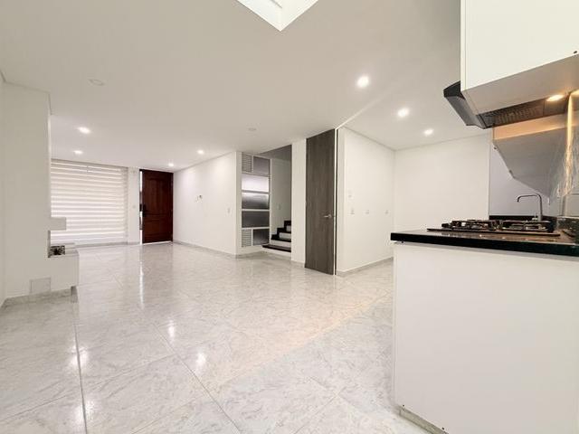 Casa en arriendo en Cota