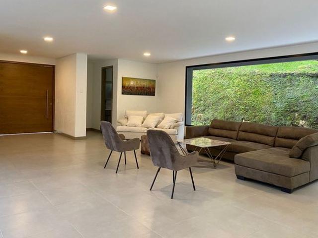 Casa en arriendo en Envigado