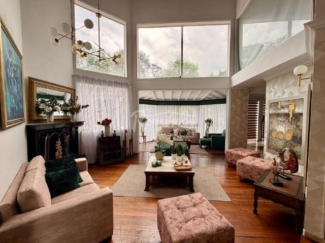 Casa en arriendo en Envigado