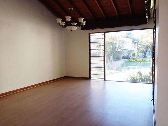 Casa en arriendo en Envigado
