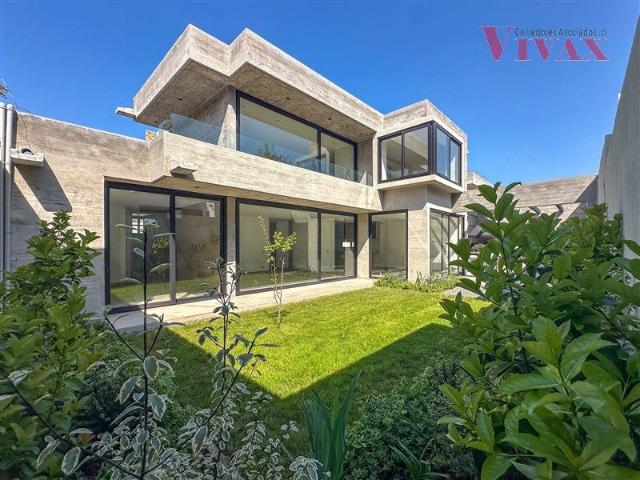Casa en arriendo en estadio español, las condes