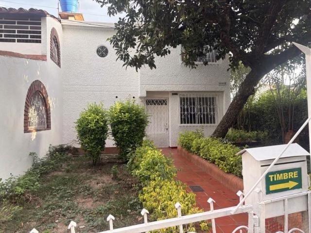 CASA EN ARRIENDO EN FLORIDABLANCA – LOS MOLINOS
