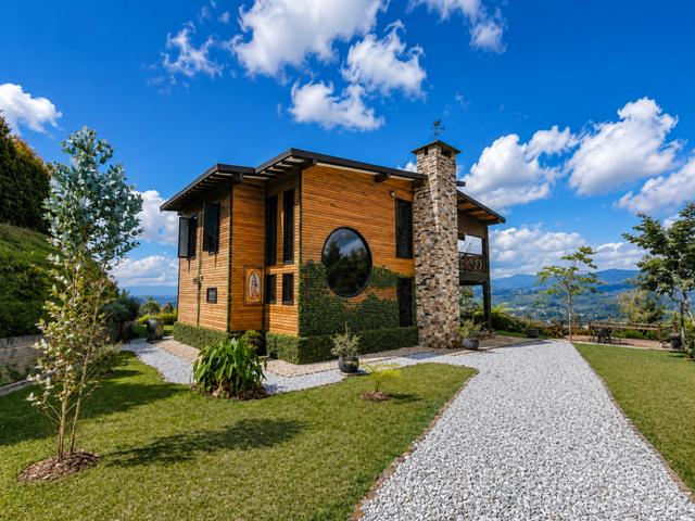 Casa en arriendo en Guarne