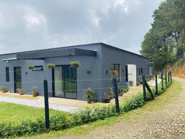 Casa en arriendo en Guarne