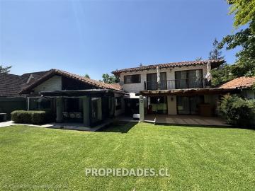 Casa en Arriendo en Golf de Manquehue / Camino Del Remanso