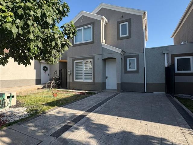 Casa en Arriendo en Juan de Dios Malebran 3749