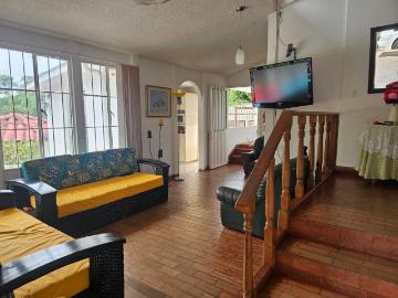 Casa En Arriendo En Junin En. A198411