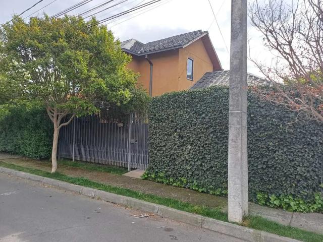 Casa En Arriendo En Jardines De Talca 186916