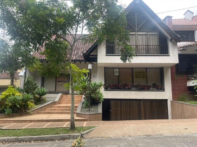 Casa en arriendo en La Avenida Centenario