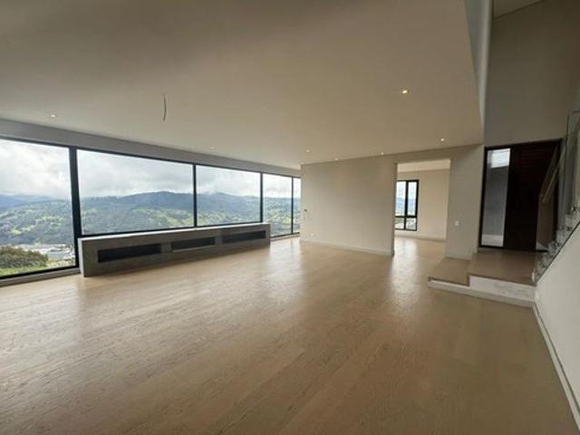 Casa en arriendo en La Calera