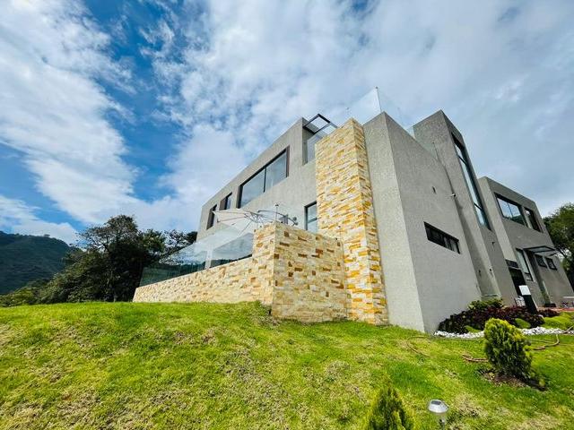 Casa en arriendo en La Calera