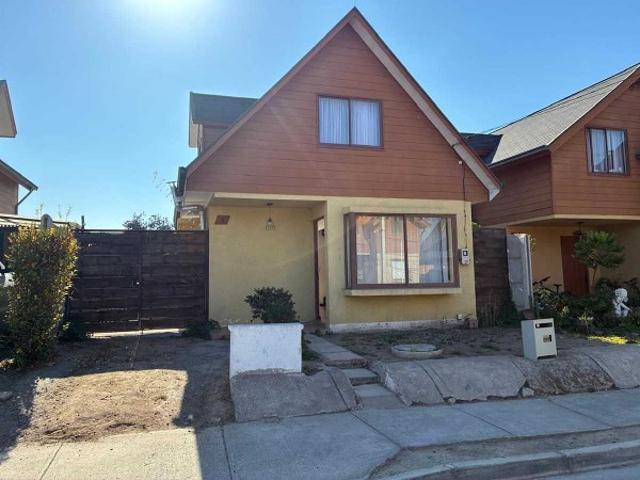 Casa en Arriendo en La Cruz 2 dormitorios 2 baños