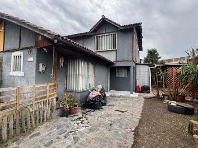 Casa en Arriendo en La Florida 4 dormitorios 3 baños