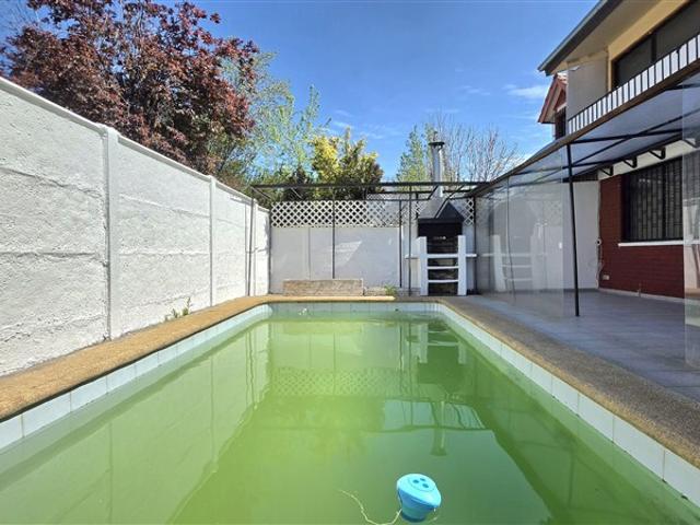 Casa en Arriendo en La Reina 2 dormitorios 2 baños