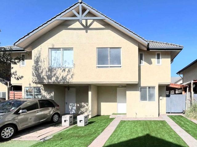 Casa en Arriendo en Lampa 3 dormitorios 2 baños