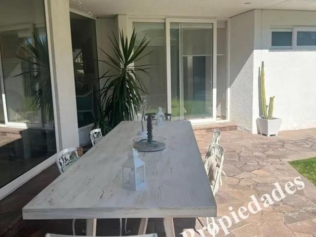 Casa en Arriendo en Lo Barnechea 8 dormitorios 9 baños
