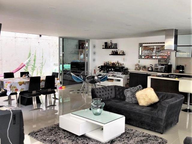Casa en arriendo en Loma del Atravesado