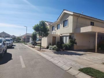 Casa en Arriendo en los ceibos 1100