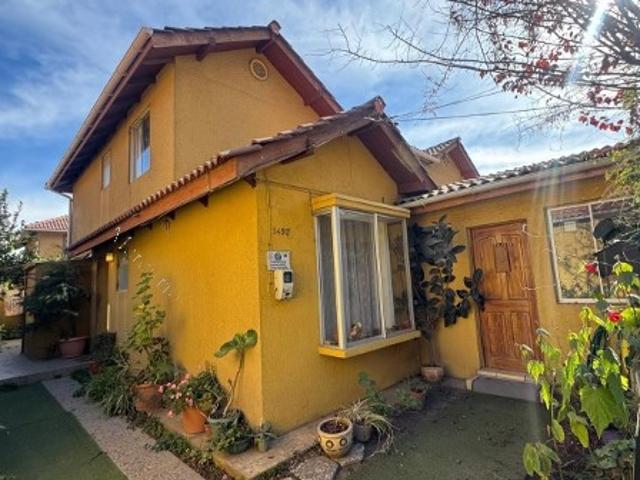 Casa en Arriendo en Puente Alto 4 dormitorios 3 baños