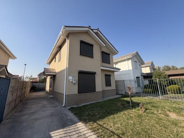 Casa en Arriendo en Padre Hurtado 3 dormitorios 3 baños